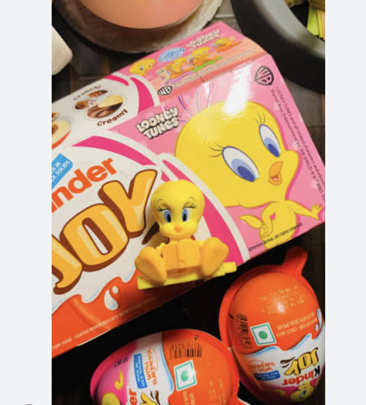 Kinder joy new one (looney tunes)